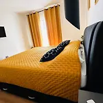 Portum Rooms